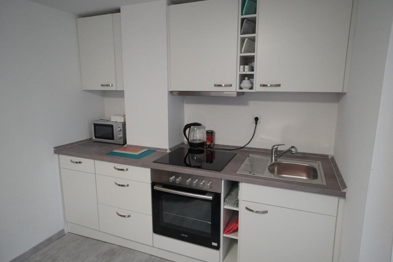 Neue Und Zentral Gelegene Wohnung In Stuttgart Estugarda Exterior foto